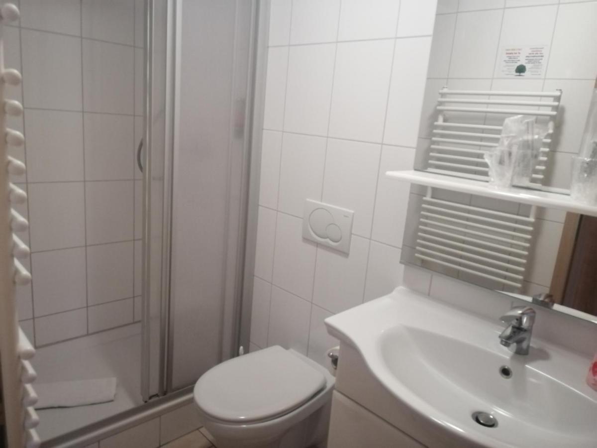 Hotel-Restaurant Zum Baeumle Süßen Zewnętrze zdjęcie